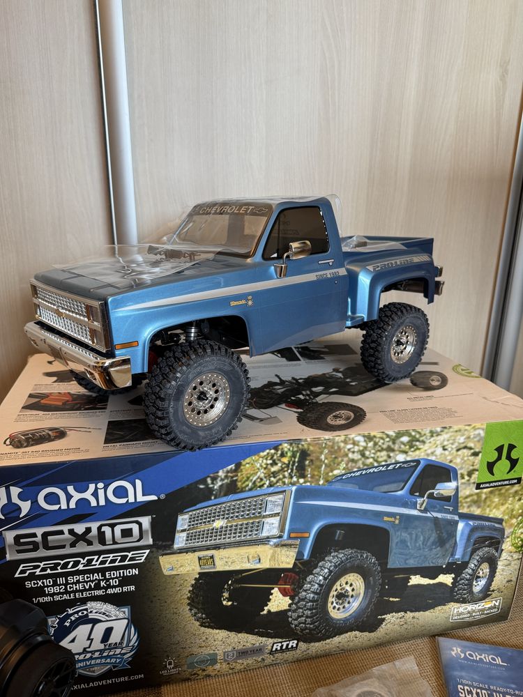 1/10 SCX10 III Pro-Line 1982 Chevy K10 4X4 Rock Crawler Brushed masina