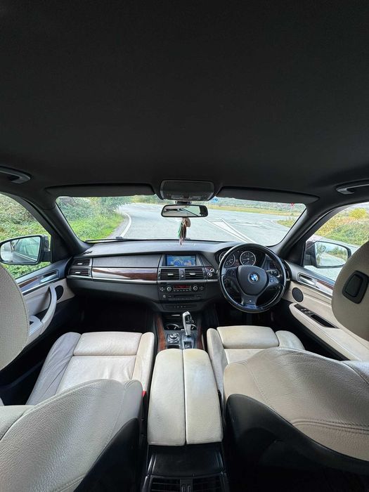 BMW X5 E70 LCI din 2011 M Packet 3.0 Diesel N57D30A Volan Dreapta