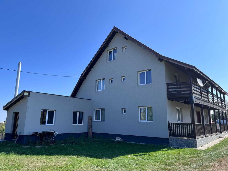 Casa  individuala cu teren generos, zona superba, aproape Cluj