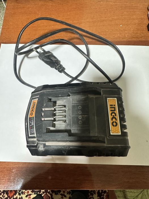 Продаётся зарядное устройство