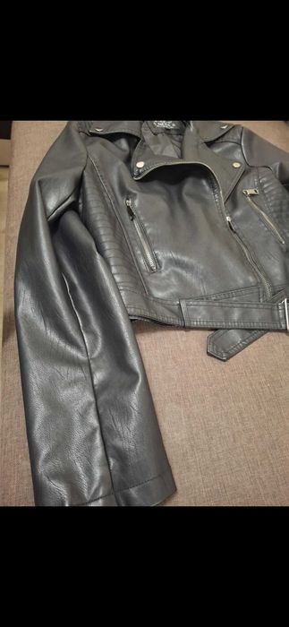 Дамско кожено яке