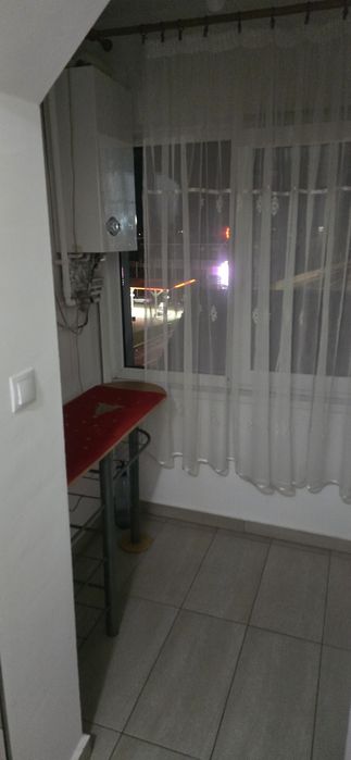 Inchiriez garsoniera uzina 2