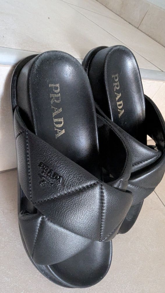 Чехли  Salvatore  Ferragamo.  Prada  естествена кожа