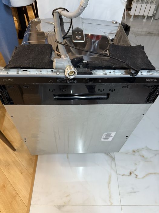 Продам посудомойку на запчасти