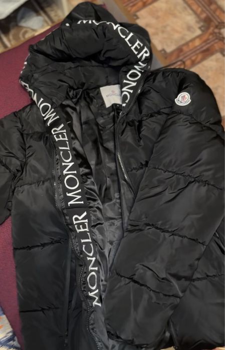 Куртка Moncler,Пуховик зимняя M,S