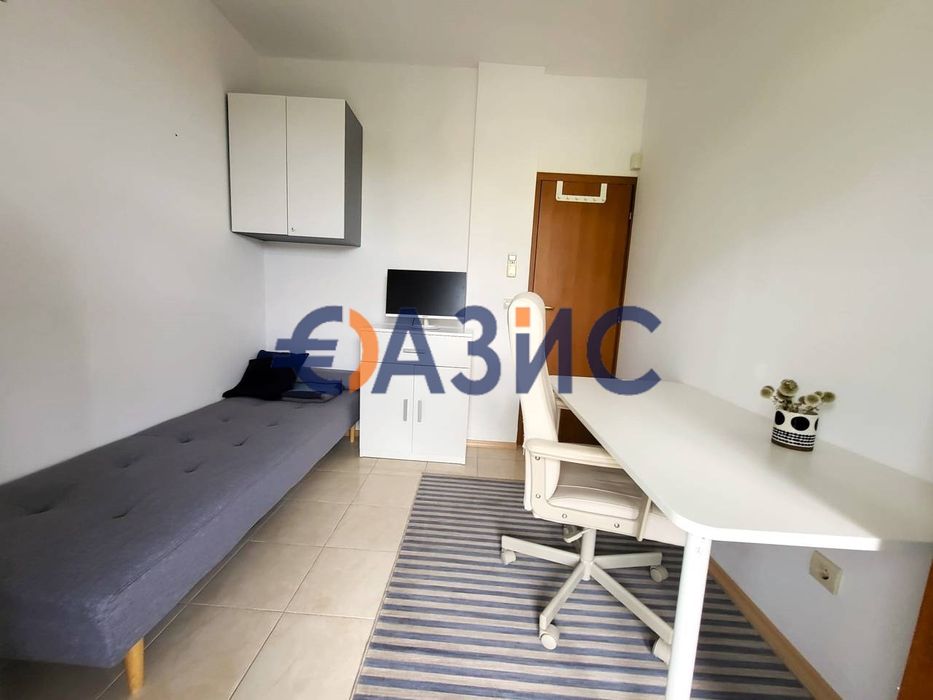 Продава се Тристаен апартамент в с. Кошарица, Област Бургас - 76 кв.м за 960 €/кв.м - Снимка #12