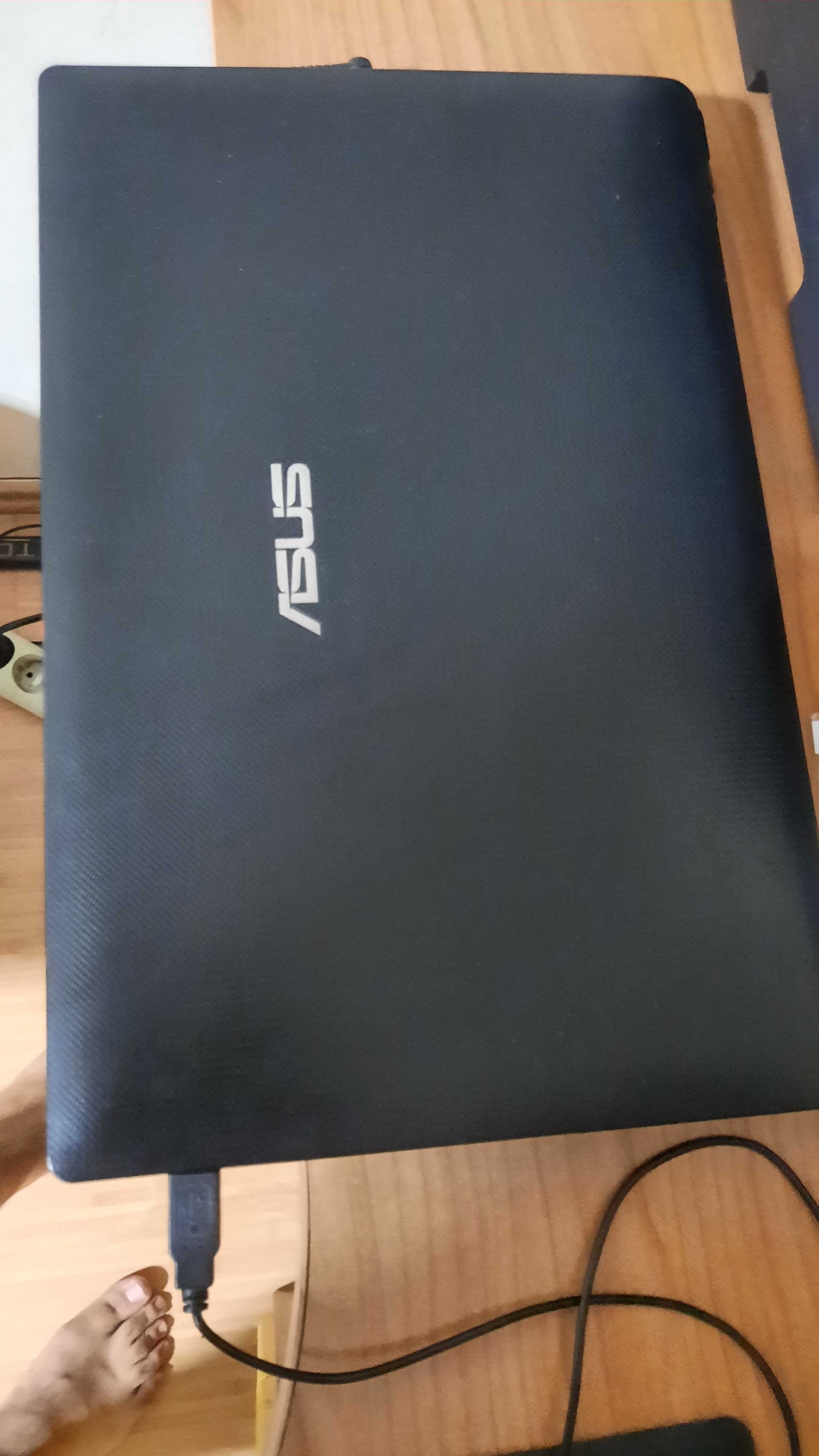 Продам Ноутбук ASUS модель X 54C в отличном состоянии: