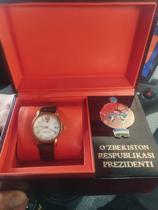 Prezident soati karobkasi bilan