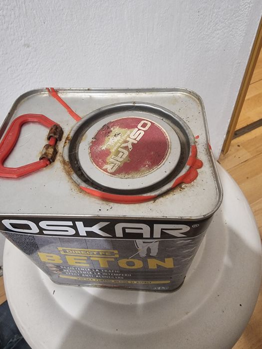 Vopsea oskar 2.5l direct pe beton