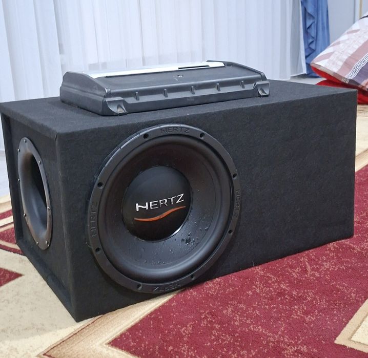 Сабвуфер буфер HERTZ 12дюйм  с усилком продам