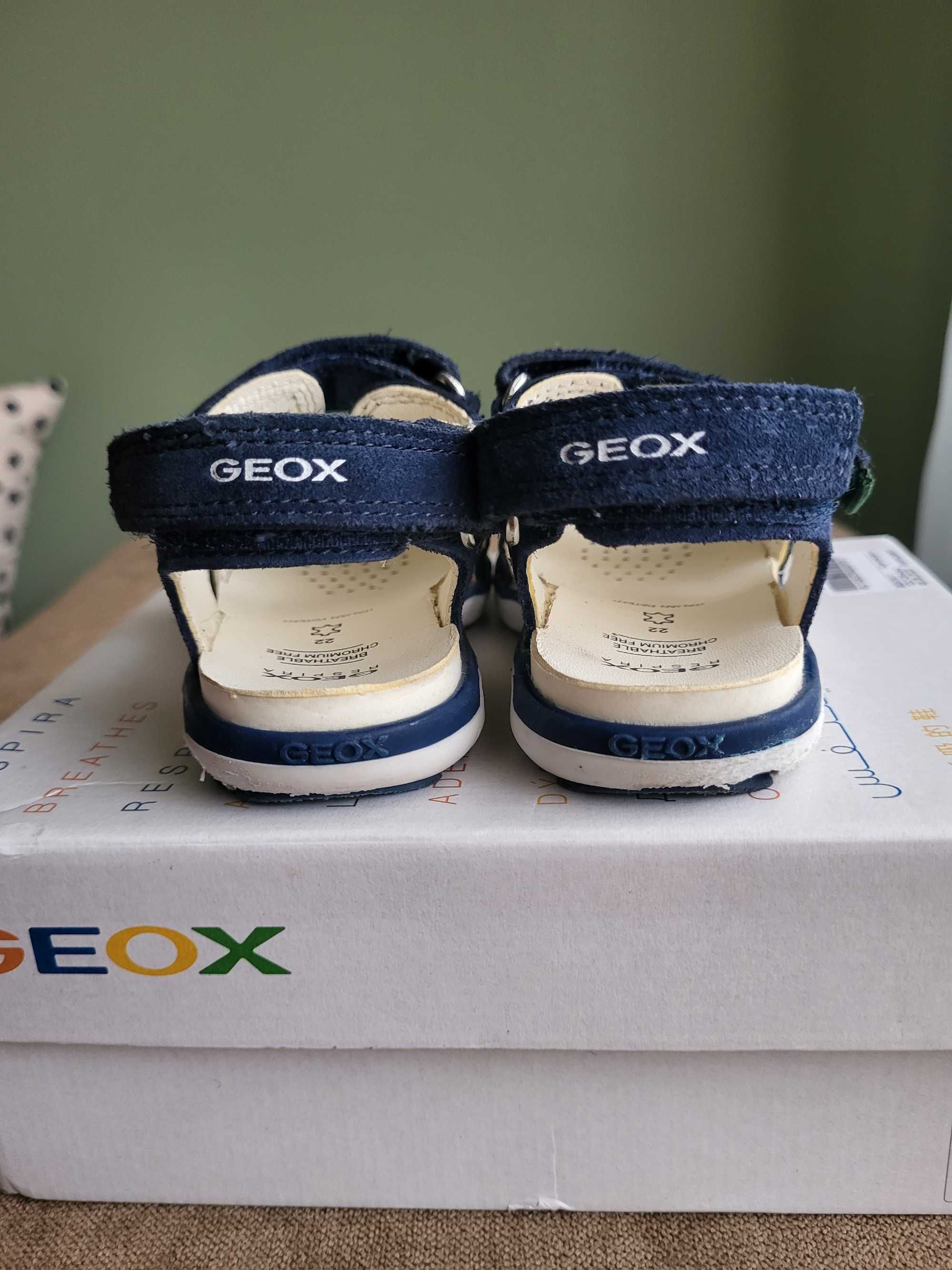 Детски сандали Geox
