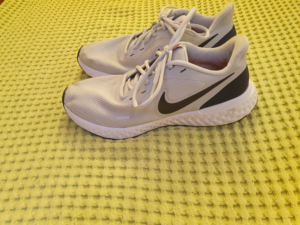 Обувки nike в добро състояние