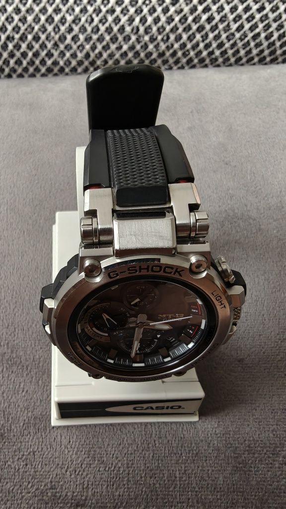 Casio G-Shock MTG-B1000-1AER