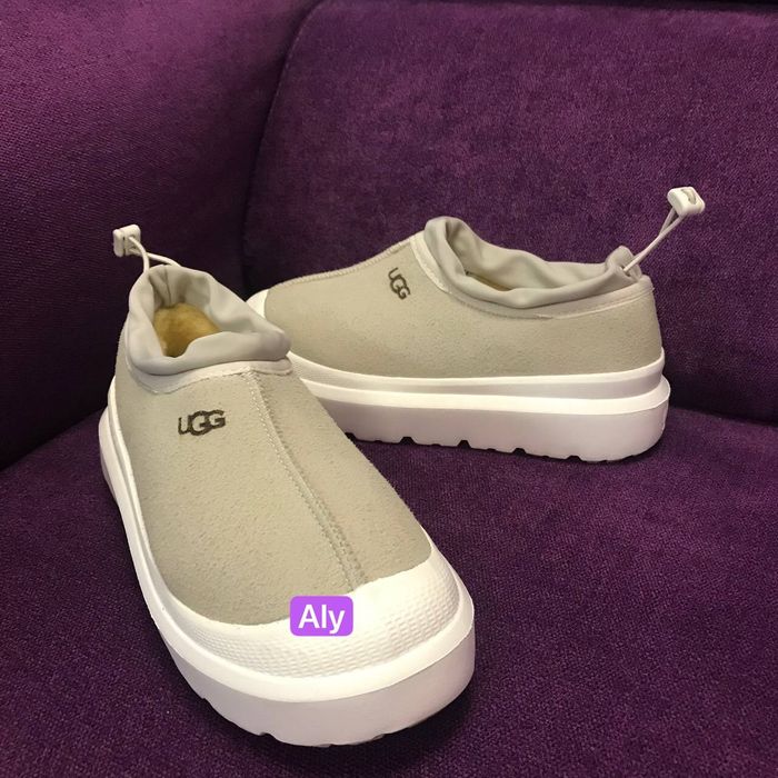 Vând UGG-uri dama