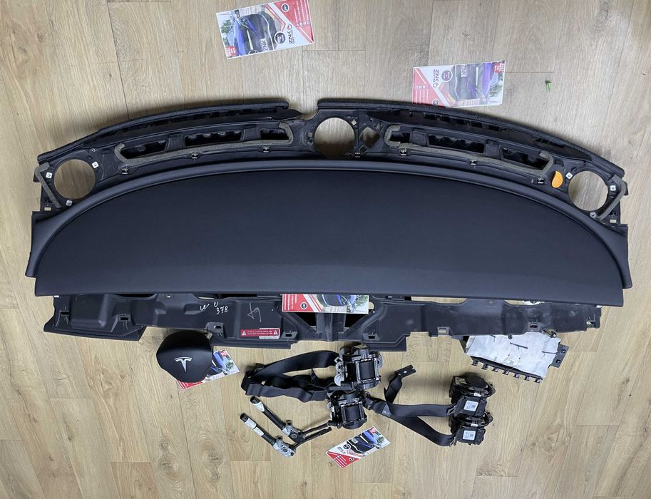TESLA MODEL 3 - kit airbag - plansa de bord - centuri de siguranta