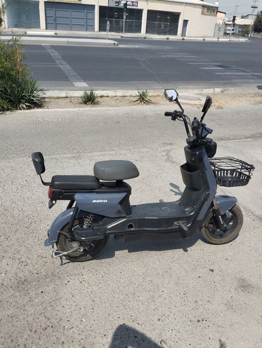 Prava keremas skuter teligi 25km motor 240W