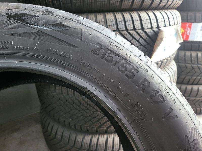 215/55/17 Continental 4бр