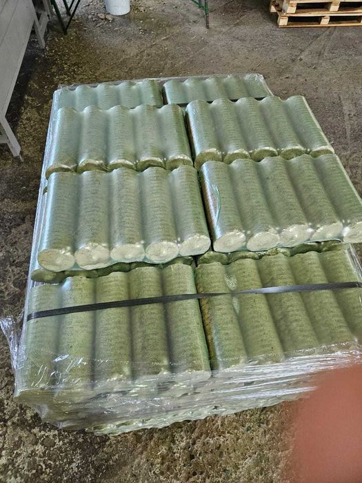 Brichete din lemn de FAG / STEJAR Doar cantități mari