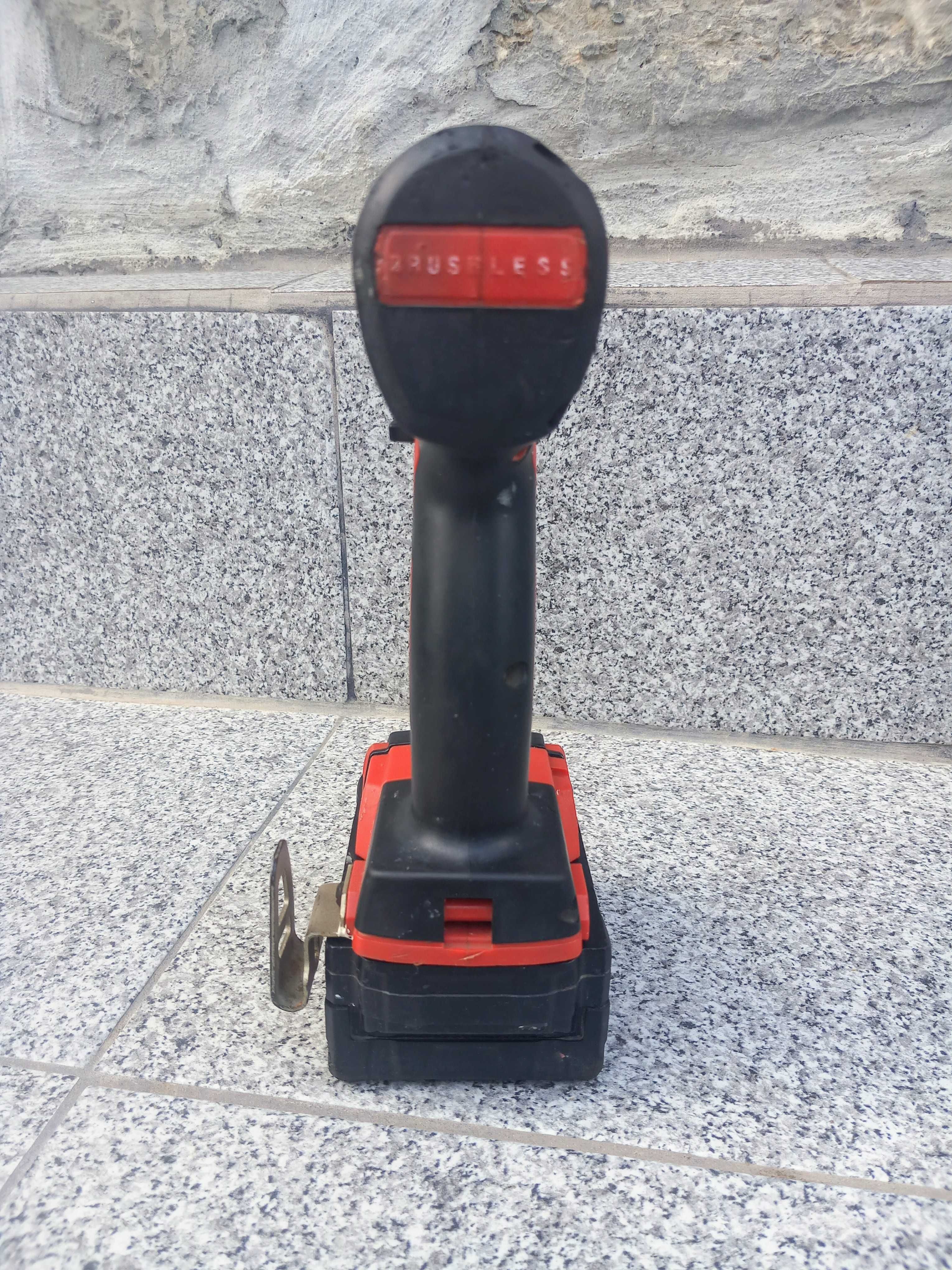 Milwaukee M18 CBLDD Винтоверт