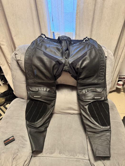 Pantaloni moto piele Vanucci, marimea 58