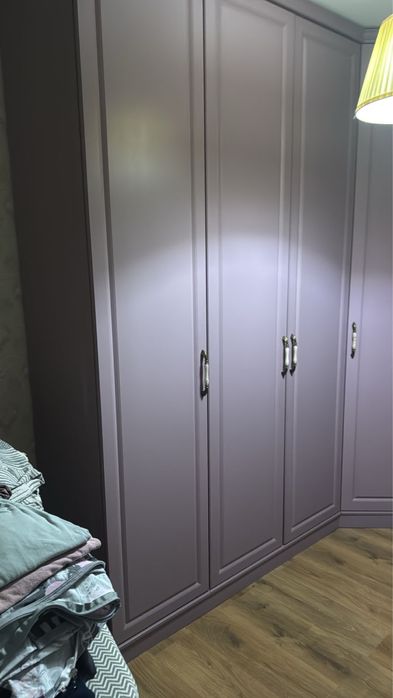 Продам угловой шкаф