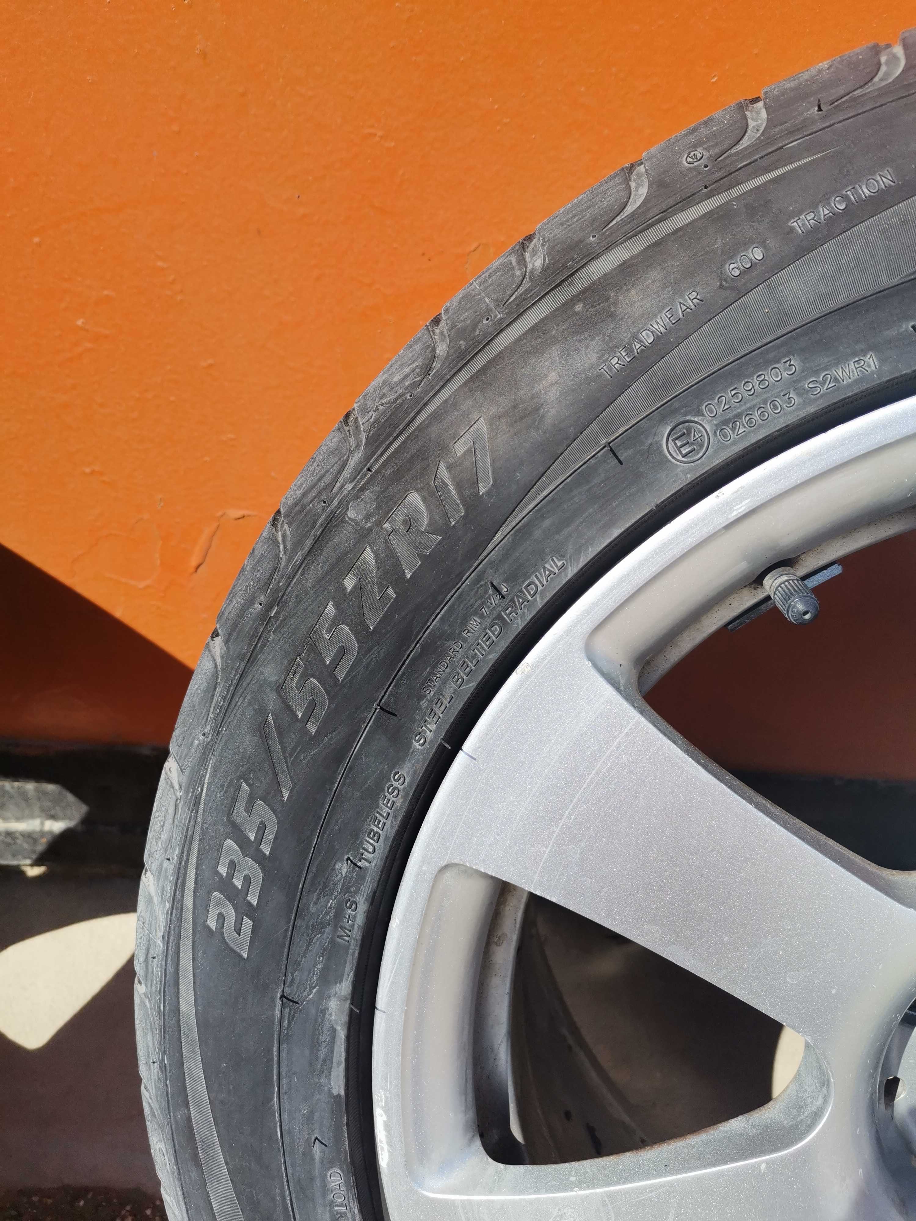 Шины 4 с дисками 235/55 R17