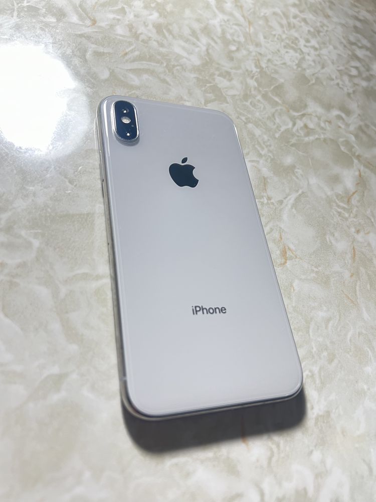 Iphone x 64 LLa holati zor