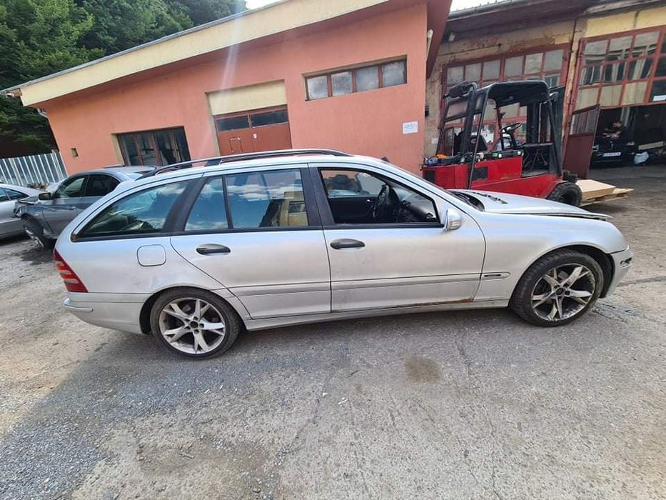 Mercedes W203 C220CDI 150кс 646 автоматик комби НА ЧАСТИ!