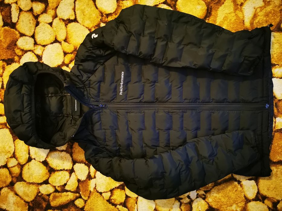 Geaca Peak Performance S Mammut Salewa La Sportiva Marmot Salomon  Rab