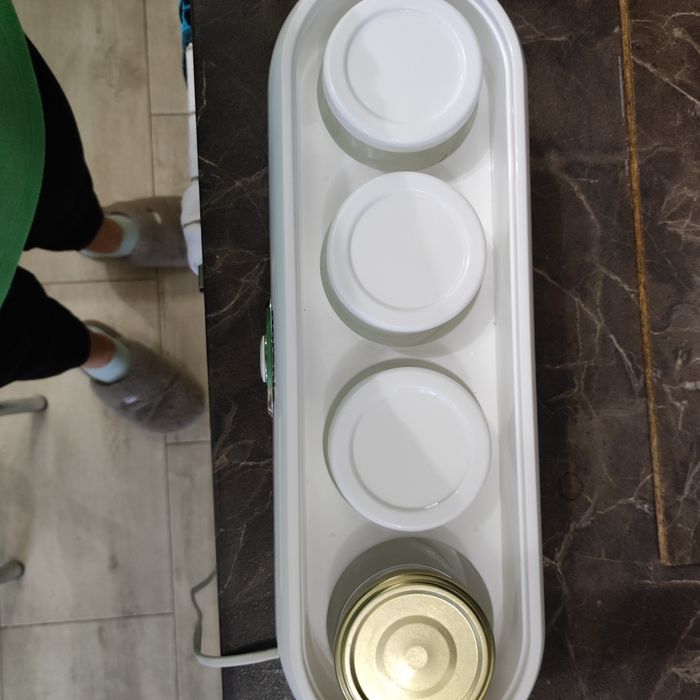 Уред за приготвяне на кисело мляко