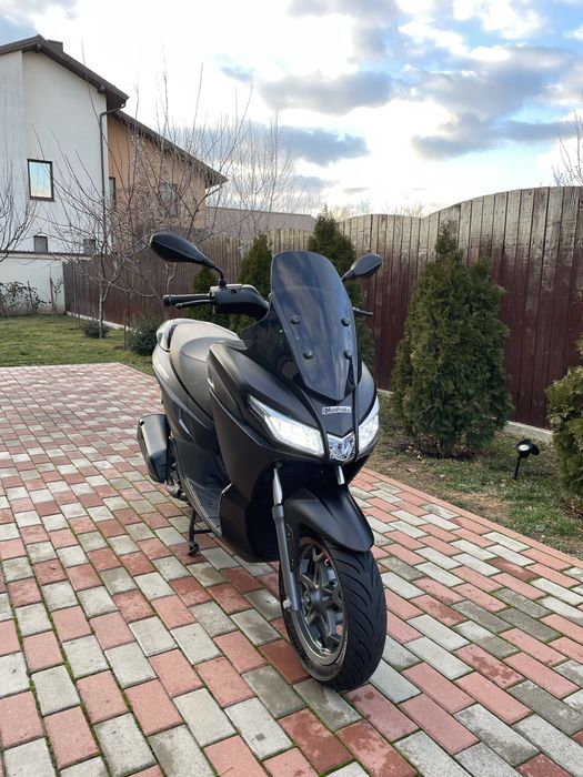 Scuter Aprilia SXR 50