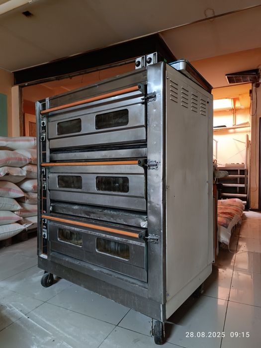 Печь/шкаф для выпечки хлеба подовая жаровая печь