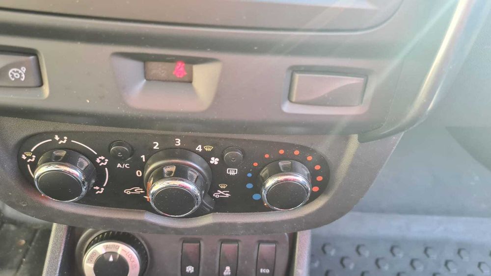 DUSTER 4X4, in stare foarte bună de funcționare