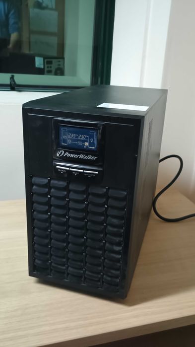 Продавам UPS 3 kW