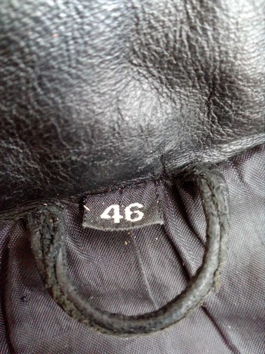 кожено право яке черен цвят