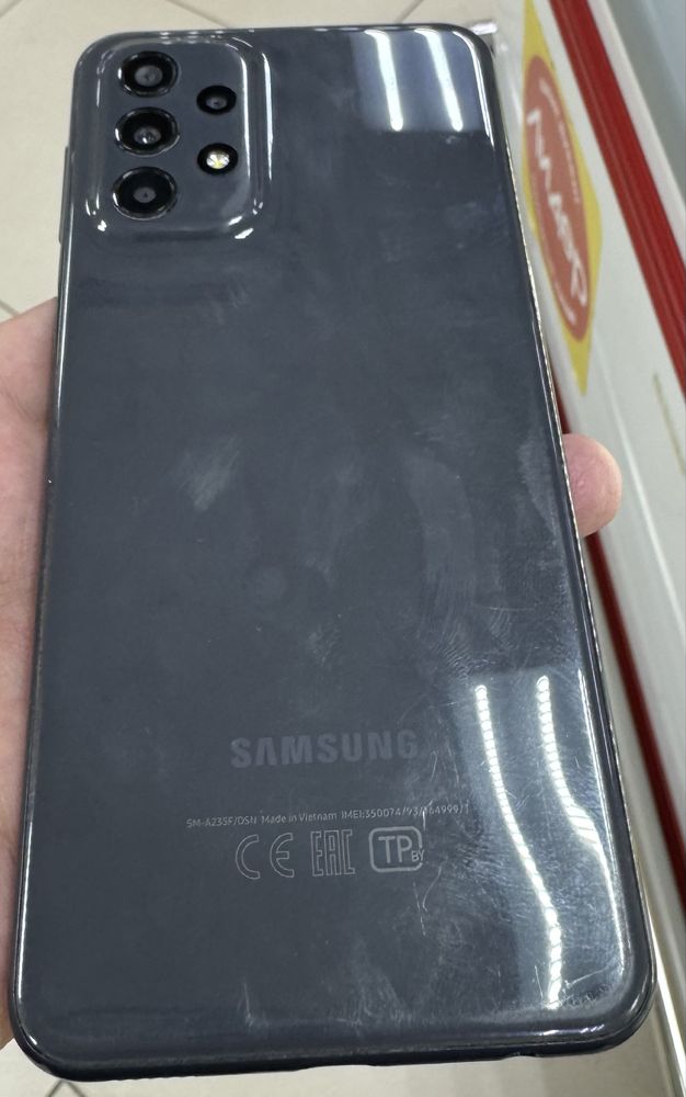 Samsung a23 128/6 отлично держит батарею