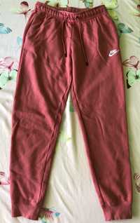 Pantaloni de trening nike roz