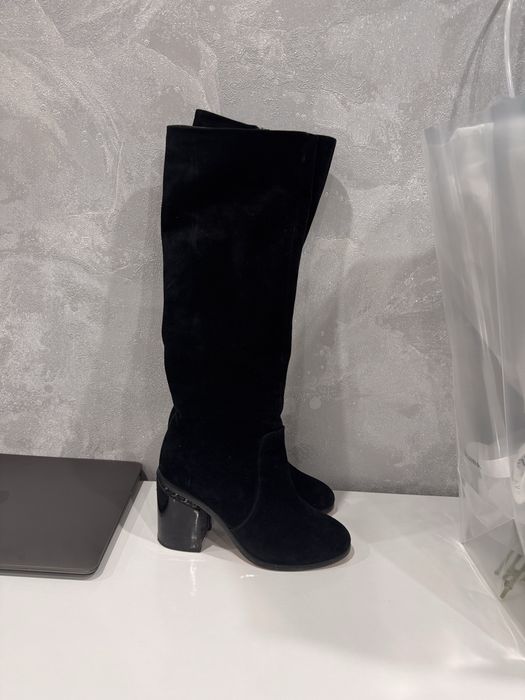 Продам сапоги женские из натуральной замши ,в идеальном состоянии