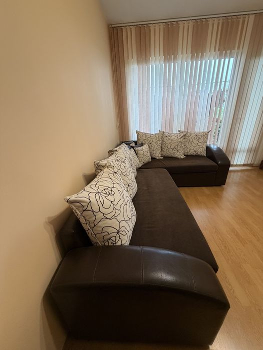 Ъглов диван спалня