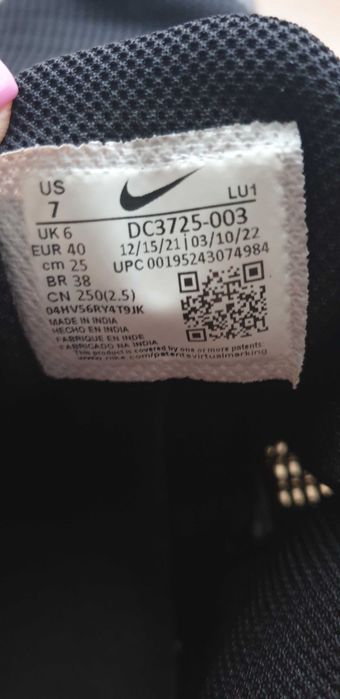 Adidasi Nike marimea 40(uk.6)