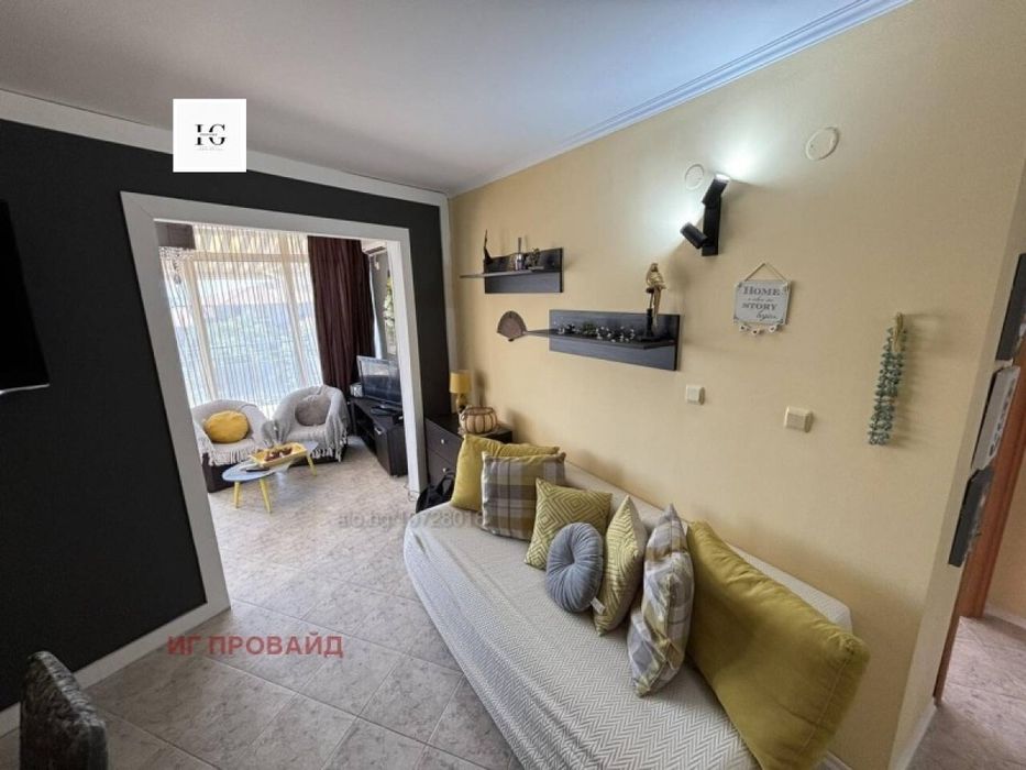 Продава се Тристаен апартамент в Свети Влас - 87 кв.м за 569 €/кв.м - Снимка #2