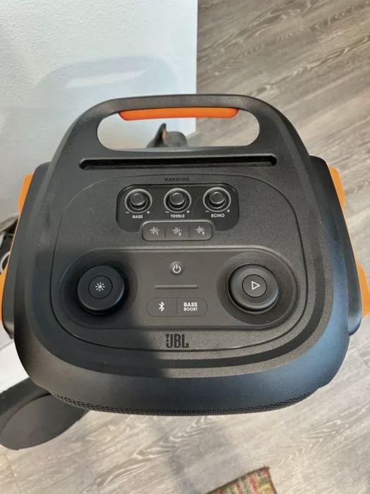 Vand jbl partybox 710..ca noua.. PRET FIX.