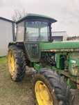 Dezmembrez tractor john deere 2040 2140 2250 2650