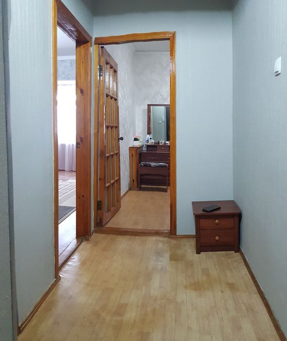 Продаётся 1 комнатная на Ц-7, район ЦУМа, м. КОСМОНАВТОВ.  79 900у.е.