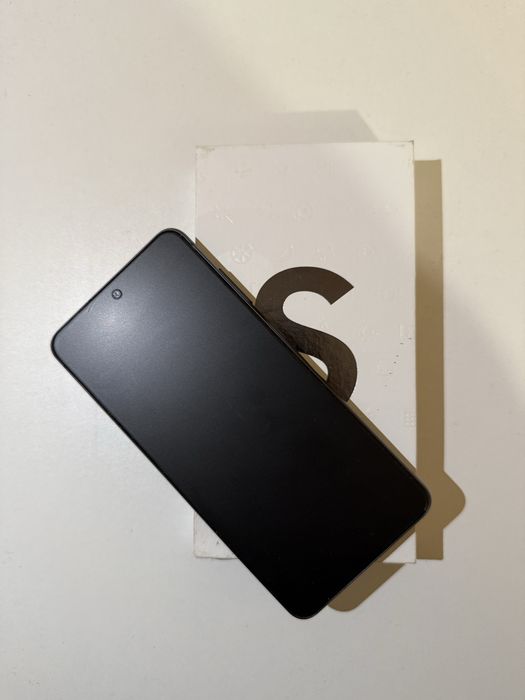 Продам Samsung S21 FE