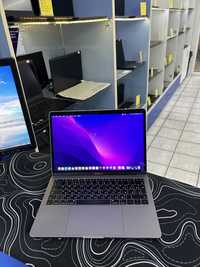 MacBook PRO A1708 Core I5/8GB/128GB в хорошем состоянии, царпины