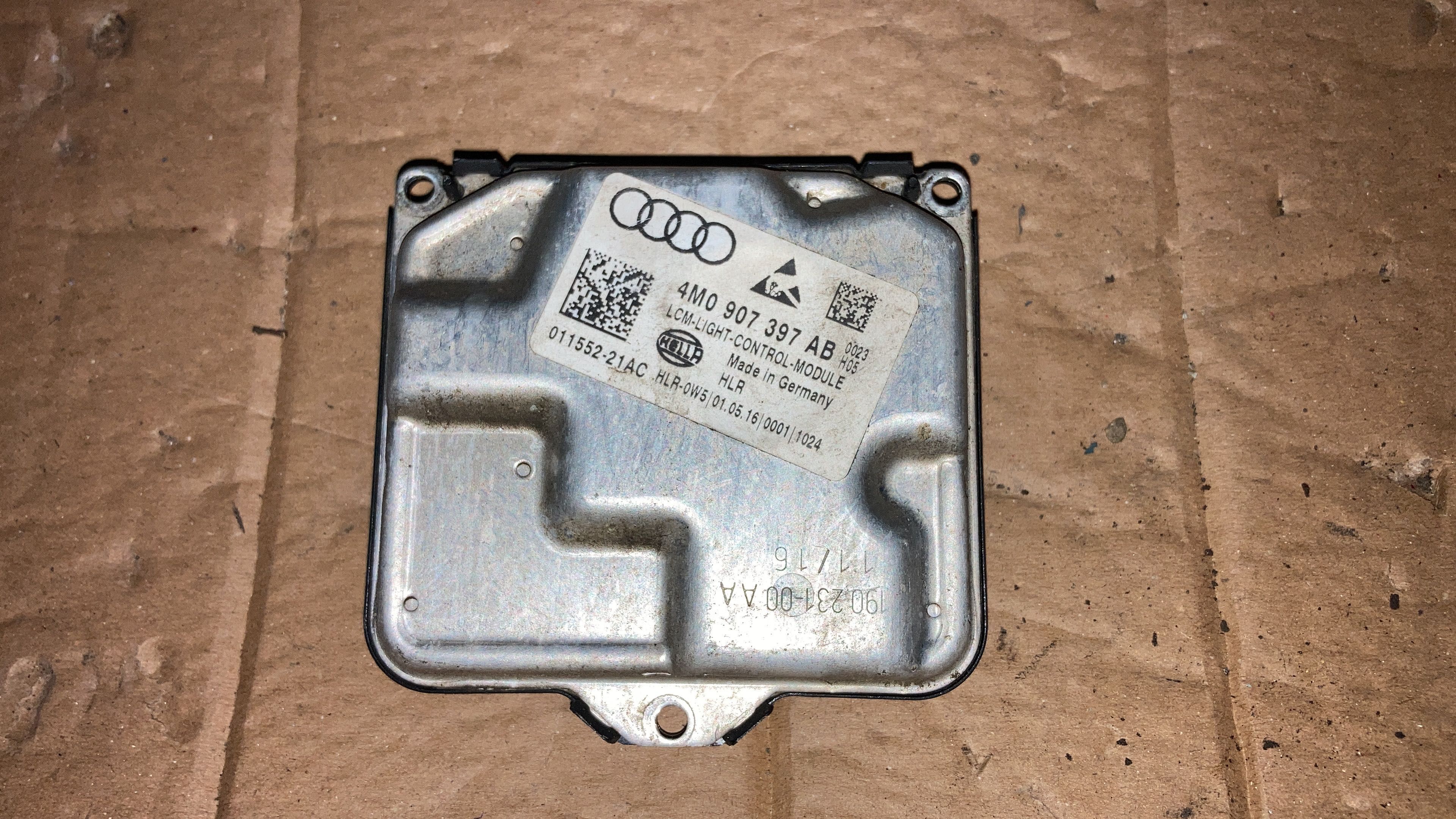 Droser audi 4m0907397 modul far led 
Audi A4 B9 8W A5 2 8W Q7 4M