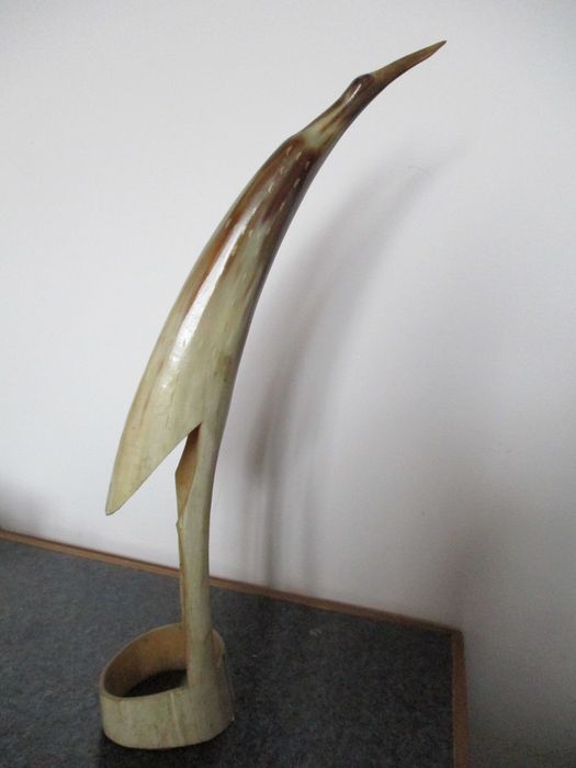 corn , pasare din corn . decoratiune , vanatoare