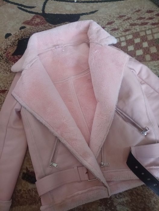 Продам утепленную кожанку