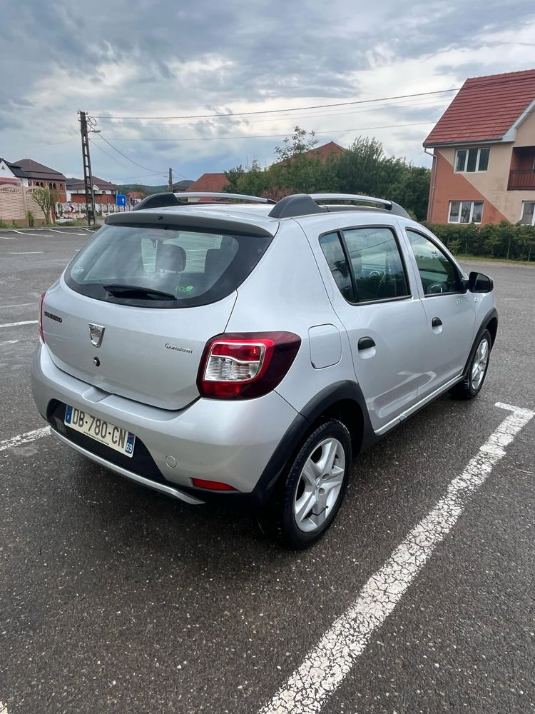 De vanzare dacia sandero stepway